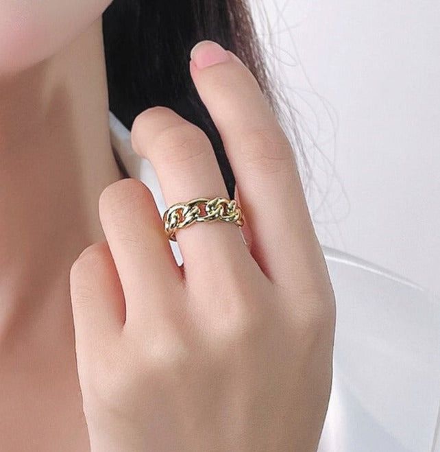 Kyda - 18K Gold Chain Ring